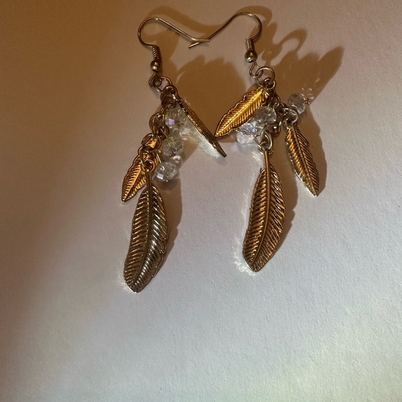 Vintage Never Worn Elegant Silver Leaf Earrings for Women - Picture 9 of 10